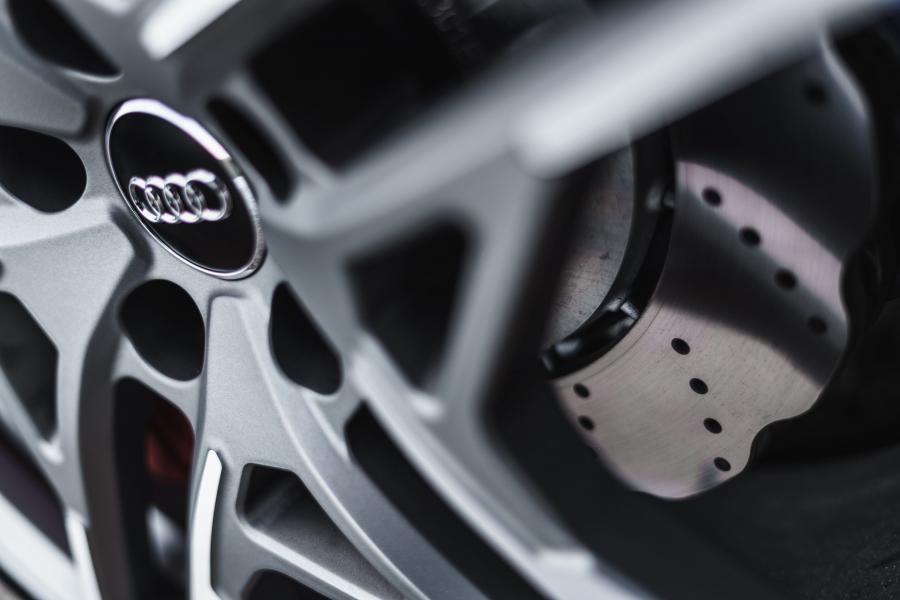 Колеса Audi R8 V10 2019 года  (UK) (фото 19 из 79)